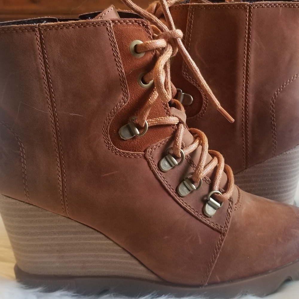 Sorel Joan Uptown Lace Bootie size 7.5